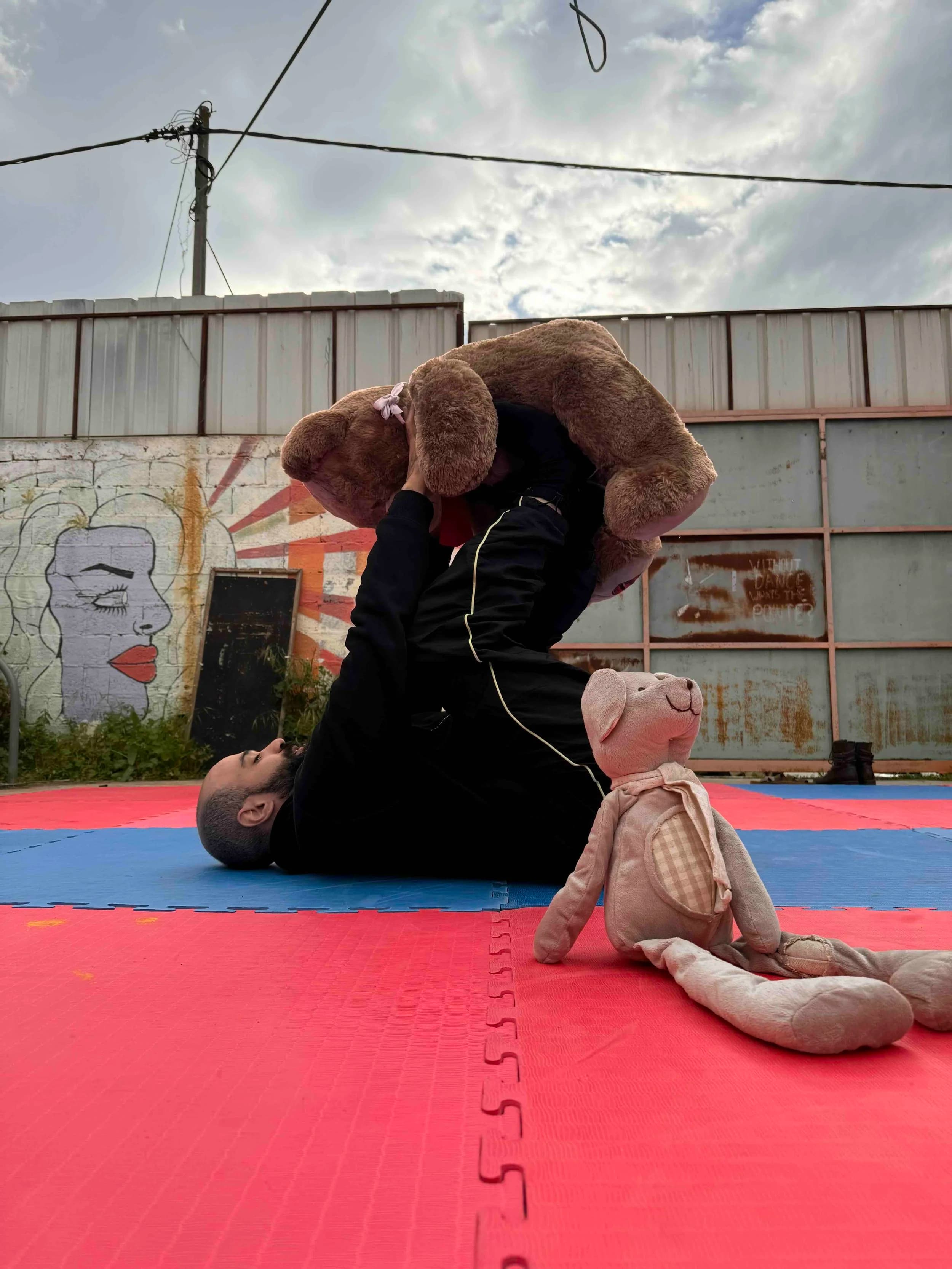 Contact Kids certification